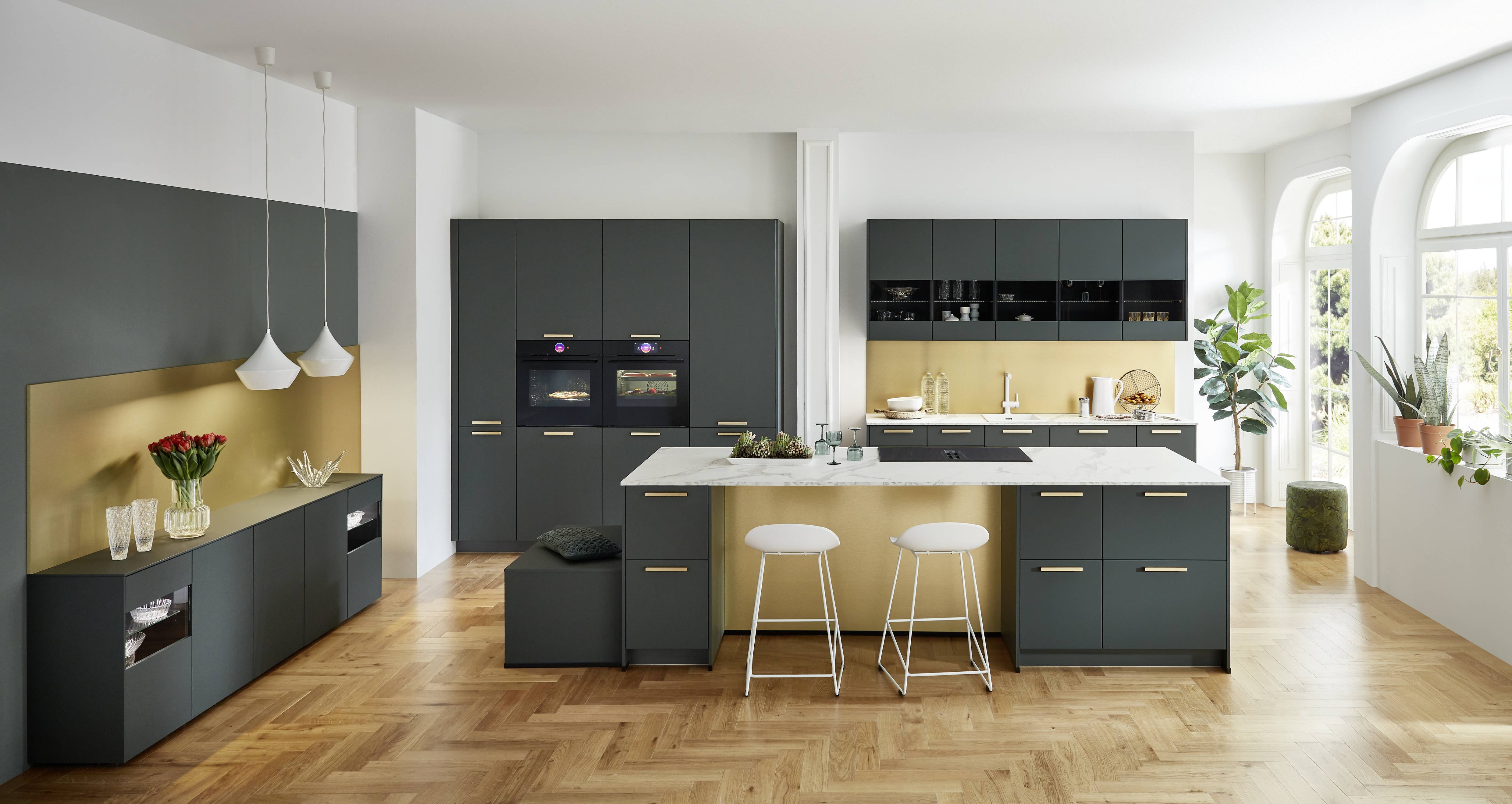 NOBILIA Mineralgrün-ultramatt mit BOSCH-Geräten